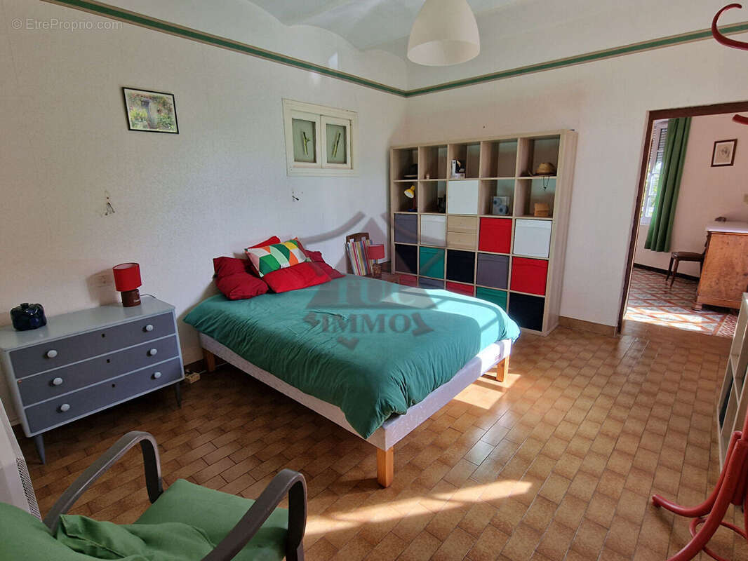 Maison en pierres avec hangar et piscine - photo 9