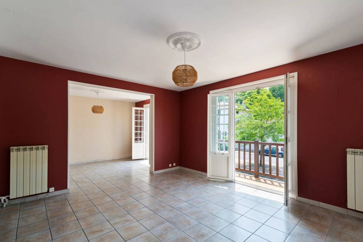 Appartement à URRUGNE