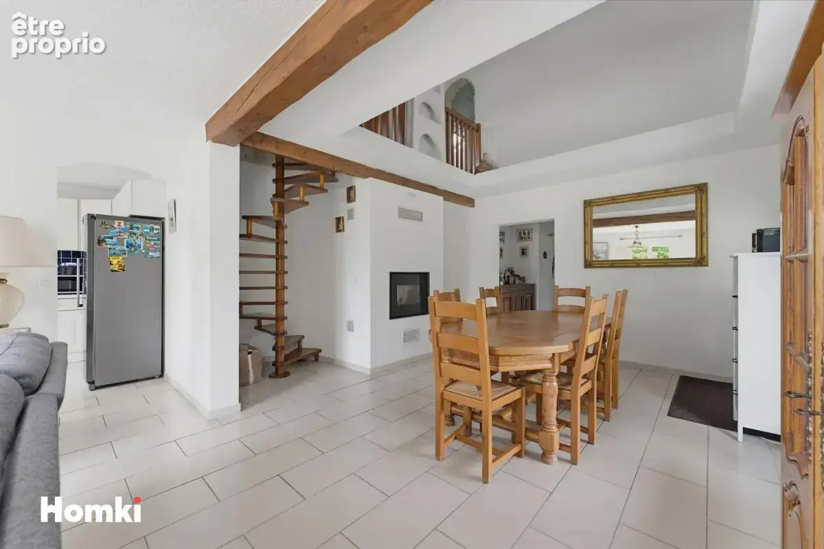 Maison/Villa T4 de 142 m² + T2 indépendant de 20 m² à Saint-Médard-en-Jalles 33160 - photo 7