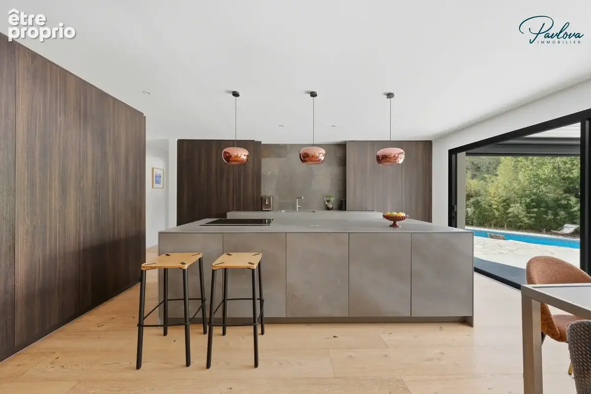 Maison 7 pièces 230 m² à vendre à Saint-Clement-De-Riviere (34980) - photo 2