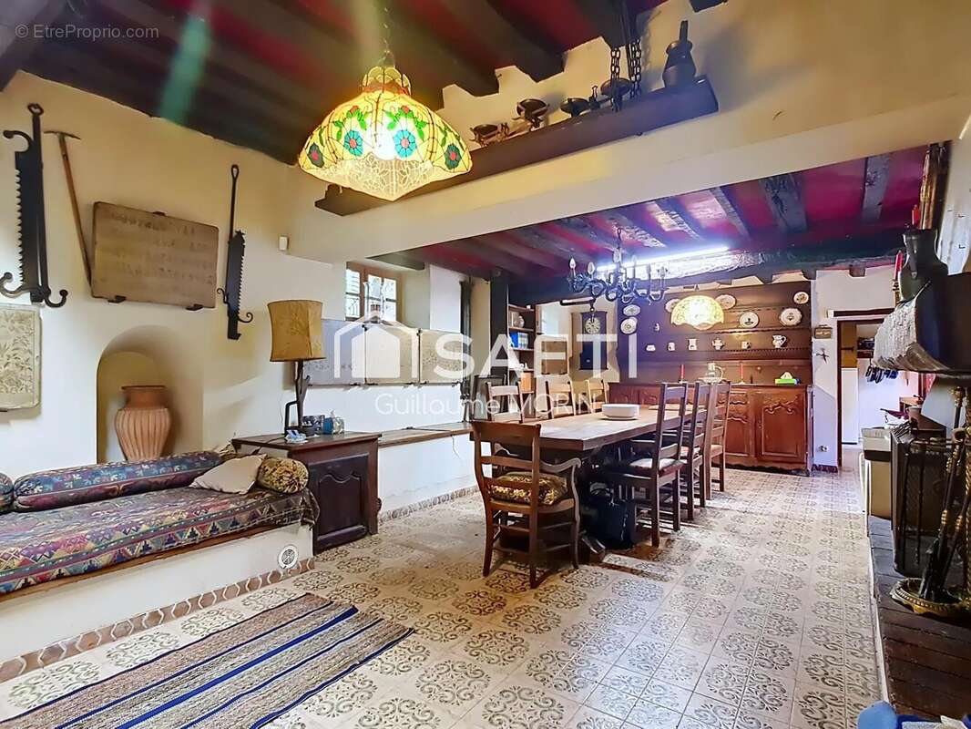 Maison 350 m² à Romeny-Sur-Marne  - photo 2