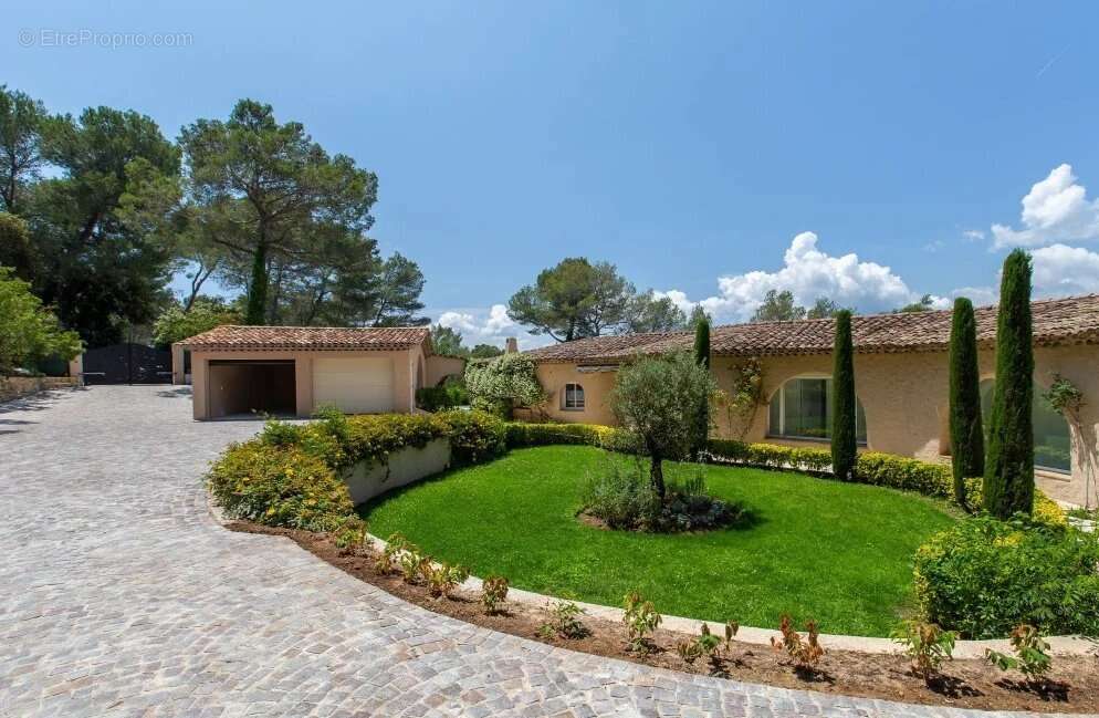 Maison à MOUANS-SARTOUX