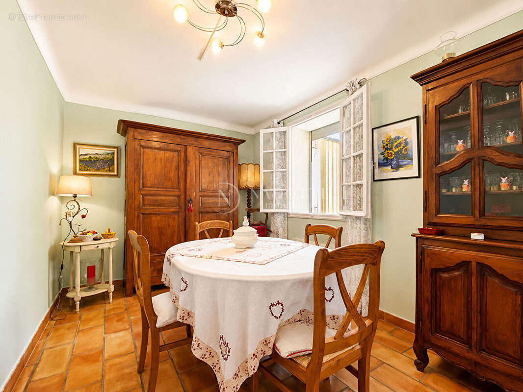 Maison à GARGAS