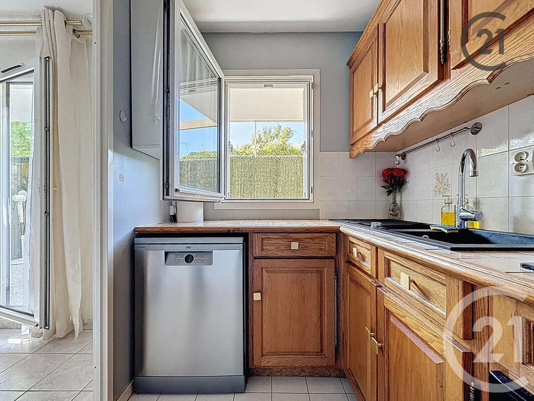 Appartement à COMBS-LA-VILLE