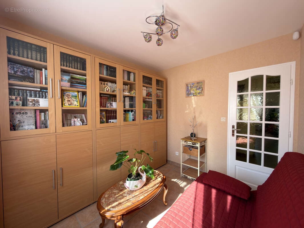 Maison à SAINT-LAURENT-DE-LA-SALANQUE