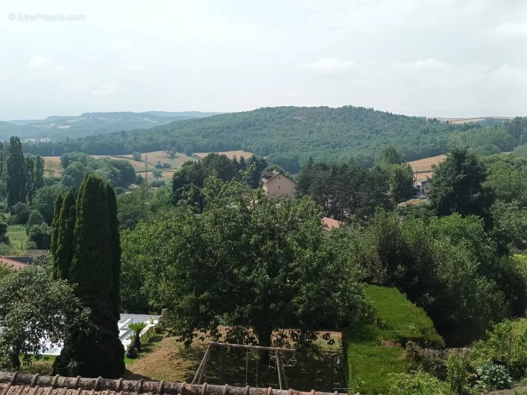 Maison à MONTCENIS
