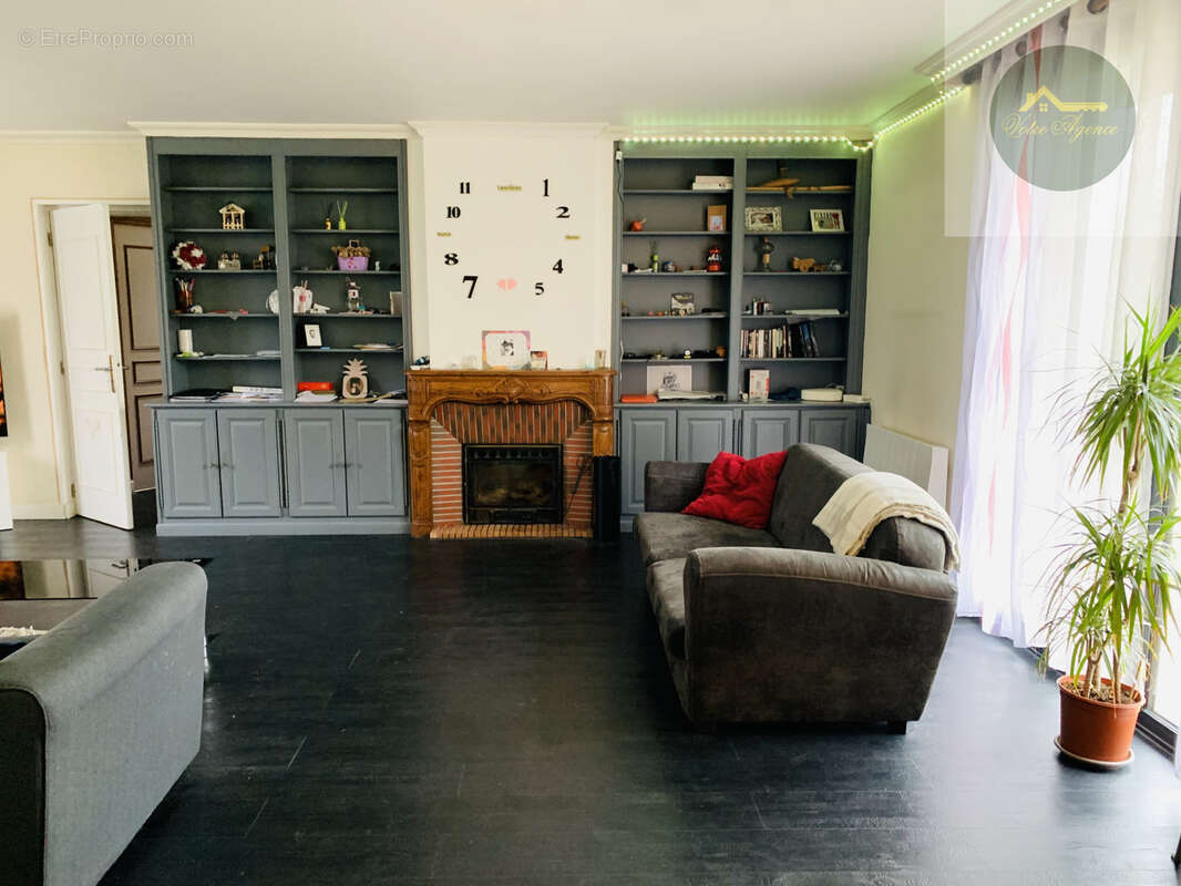 Cheroy plain-pied 3 chambres et un bureau  sur 2200 m2 - photo 7