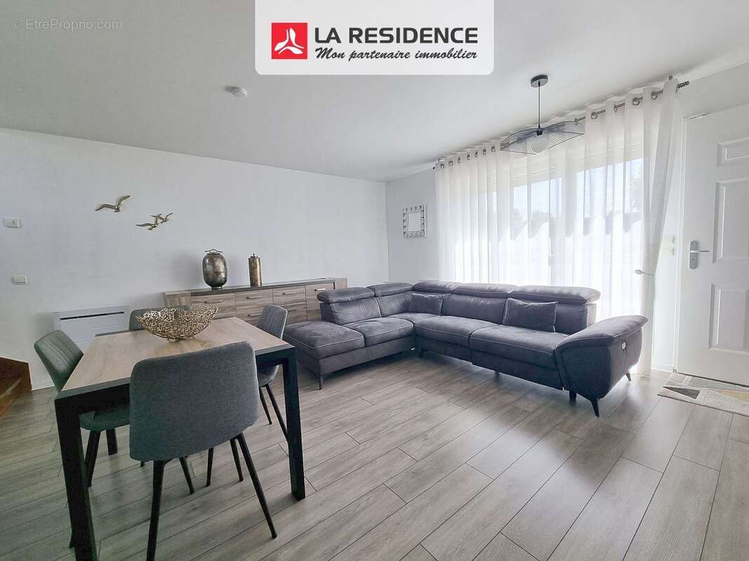 Appartement 54 m² à Stains  - photo 4