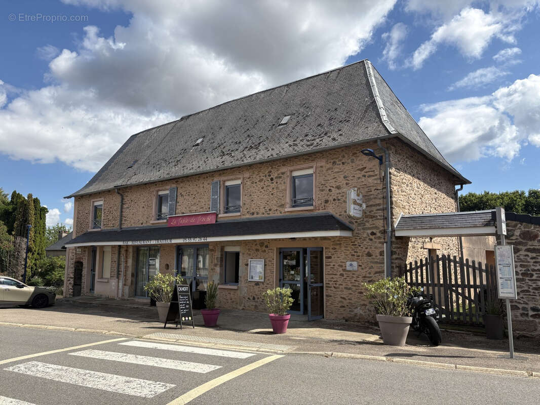 Region pompadour restaurant murs et fonds - photo 2
