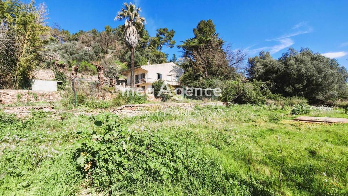 Maison à LE CANNET-DES-MAURES