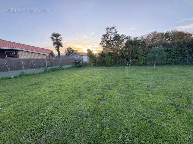 Terrain à RIVIERE-SAAS-ET-GOURBY