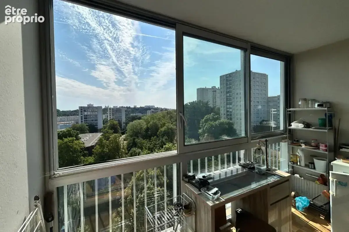 Appartement à vendre 3 pièces lyon 5eme arrondissement (69) - vue degagee - calme - parking - proche des commodites - photo 4
