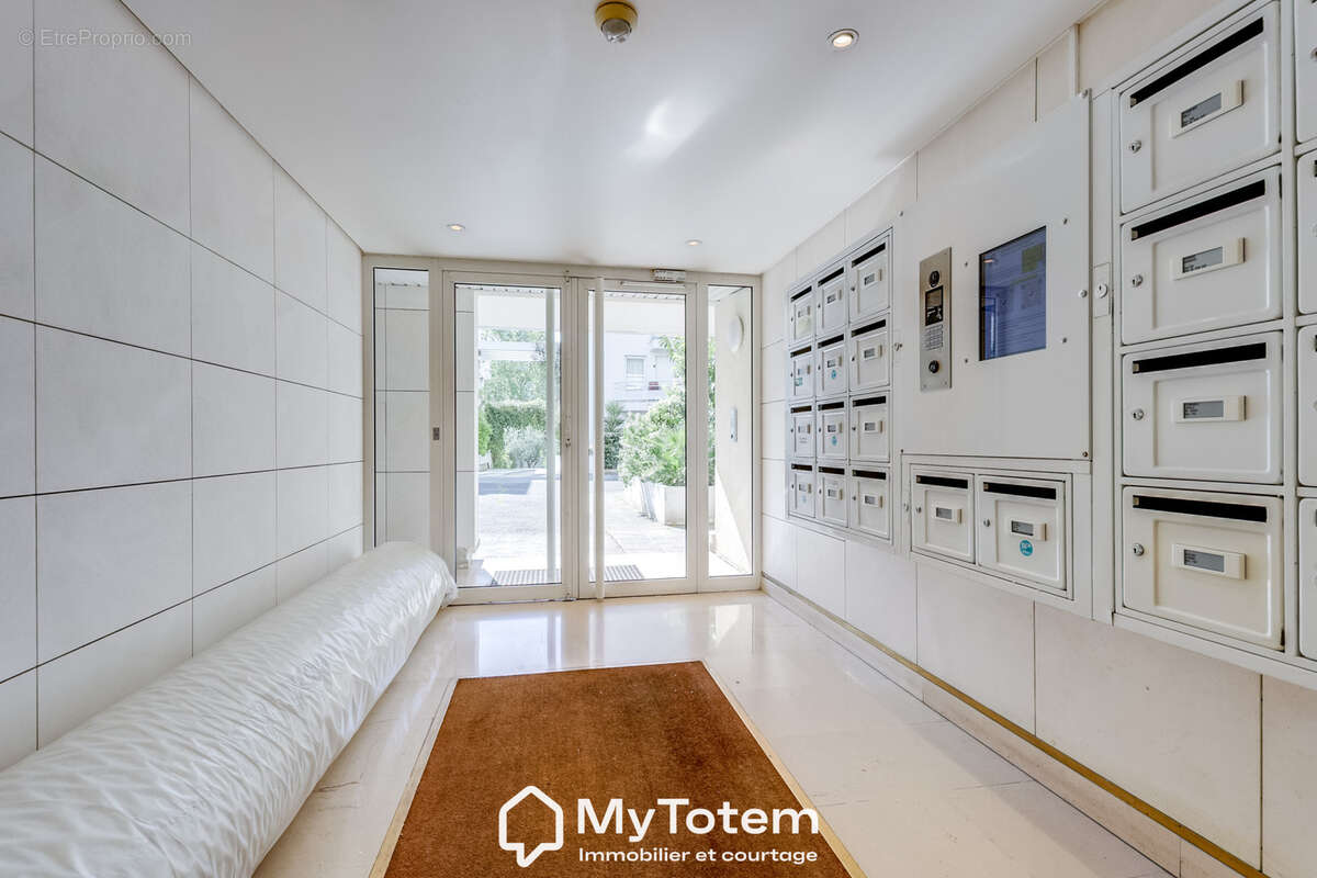 Appartement à SURESNES