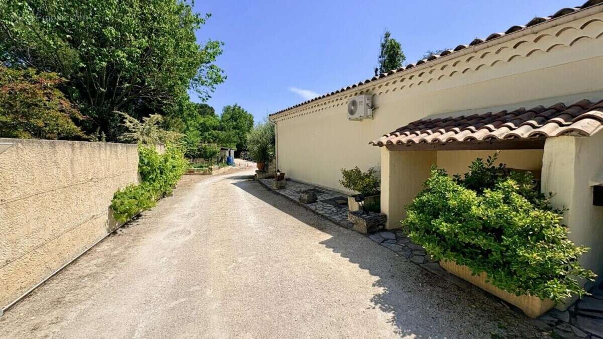 Maison à VEDENE