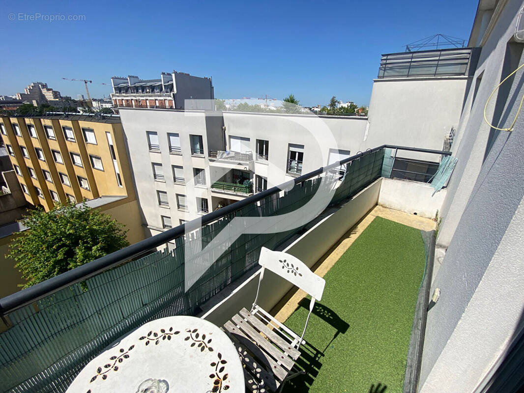 Appartement à AUBERVILLIERS