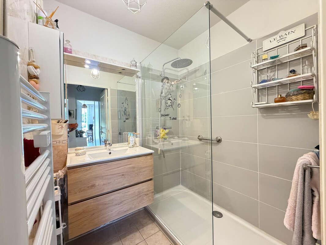 Appartement à SAINT-MAXIMIN-LA-SAINTE-BAUME
