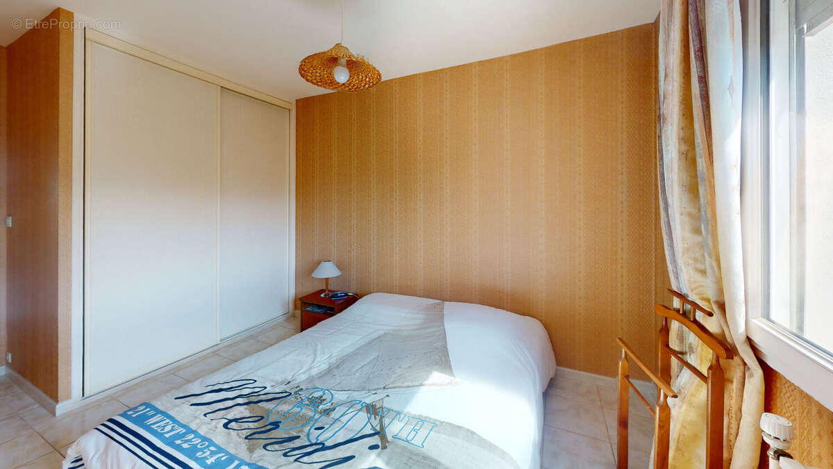 Appartement dernier étage de 82 m2  - Boulevard Joseph Vallier / Catane - photo 4