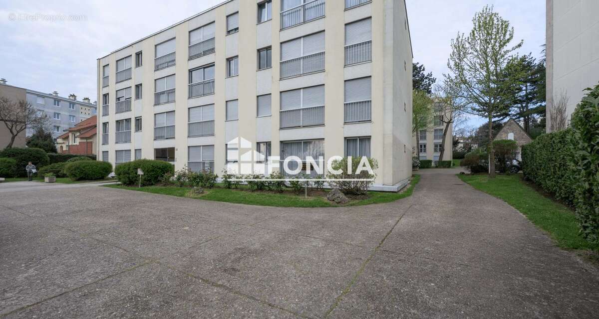 Appartement à CHATILLON