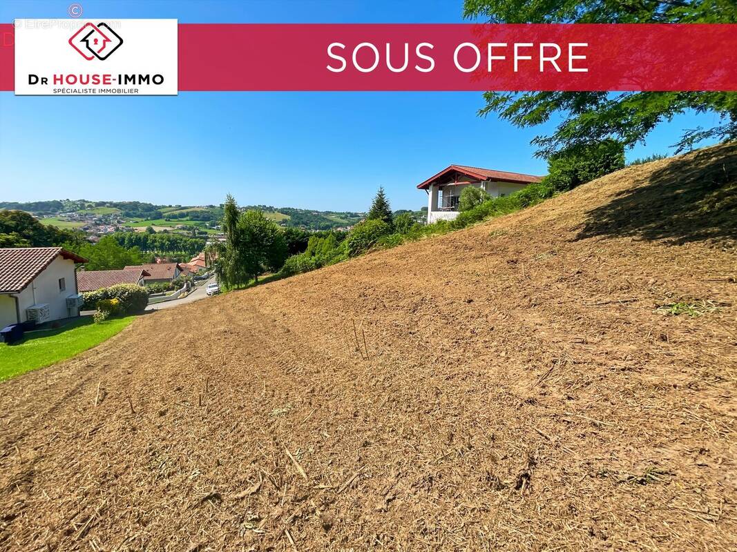 Terrain à HASPARREN