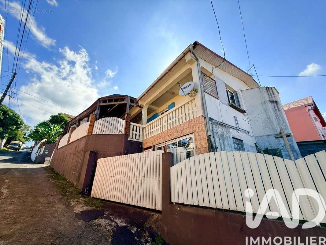 Photo 2 - Maison à LE TAMPON