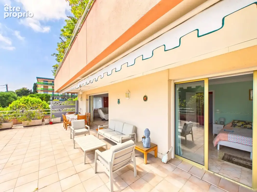 JUAN LES PINS ANTIBES Spacieux 4 pièces avec grande terrasse plein sud – Proche centre et plages - photo 2