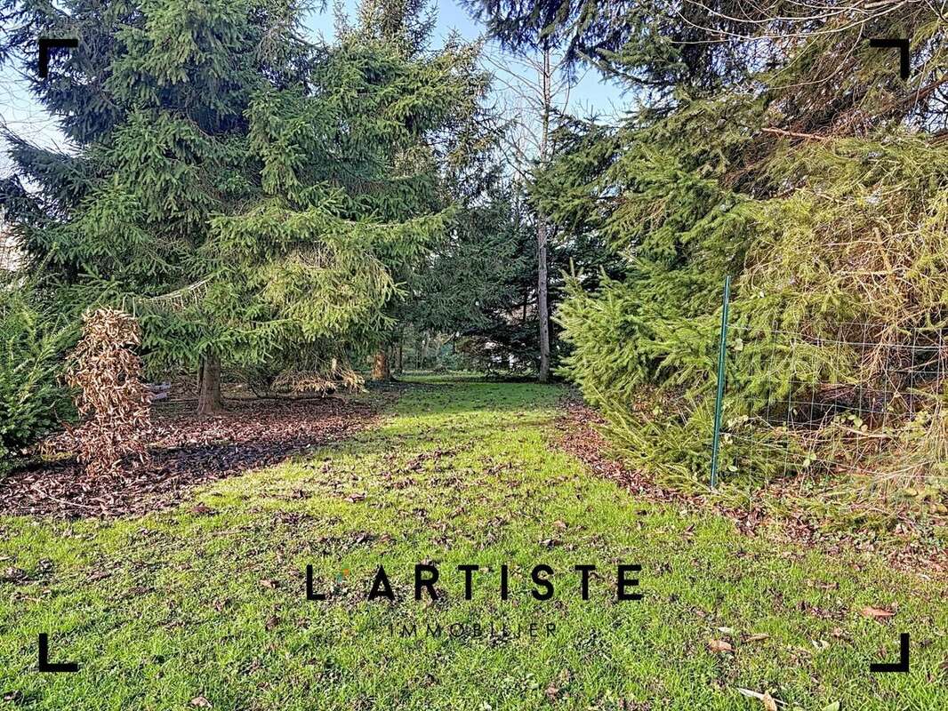 Terrain à LA LONDE