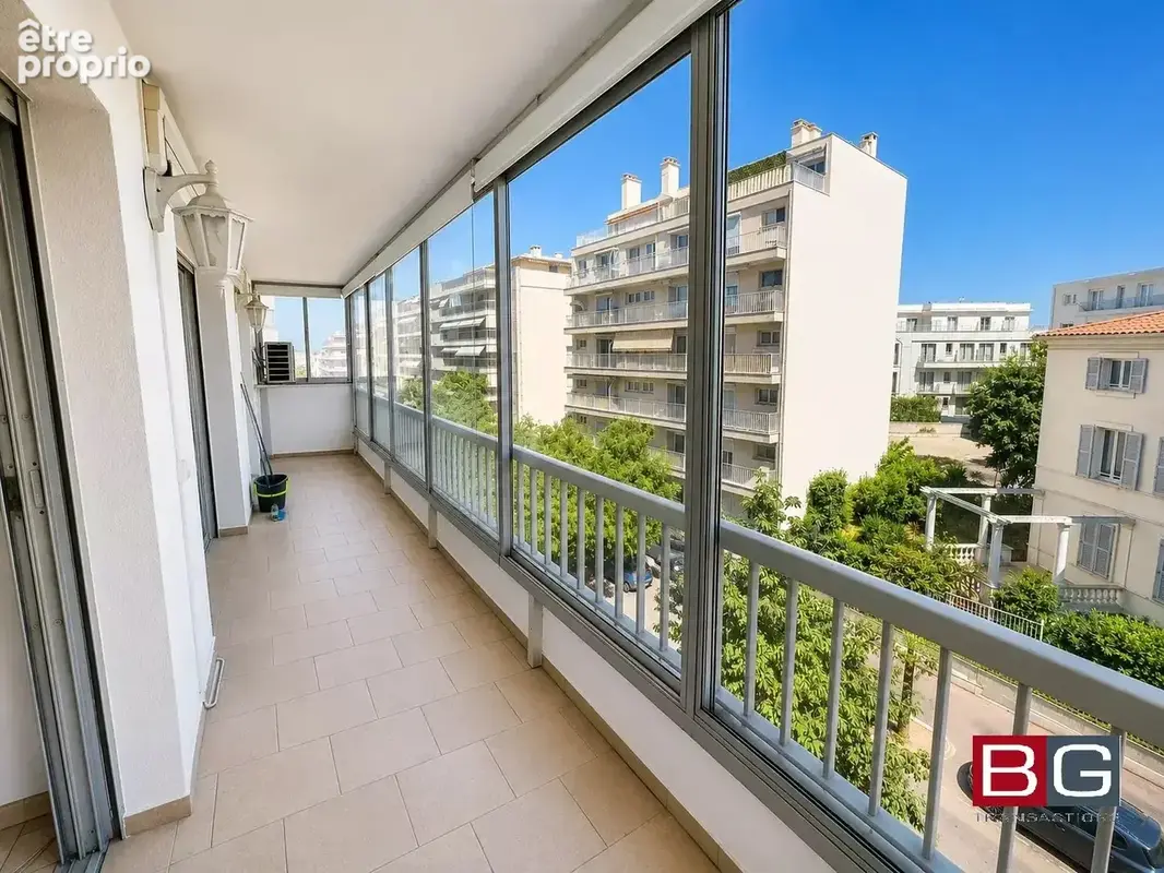 Bel appartement 4 pièces à Antibes - photo 9