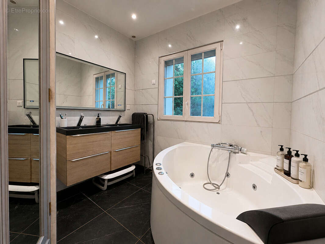 Maison 111m² à villeneuve-sur-auvers - photo 7