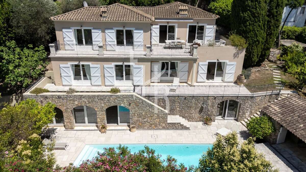Maison à MOUGINS
