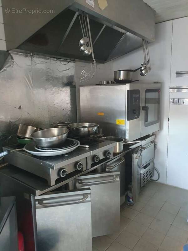 Commerce à CAMARET-SUR-MER