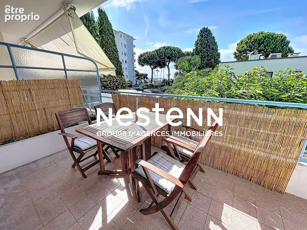 Appartement à VALLAURIS