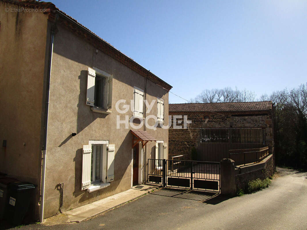 Maison à MAZEYRAT-D'ALLIER