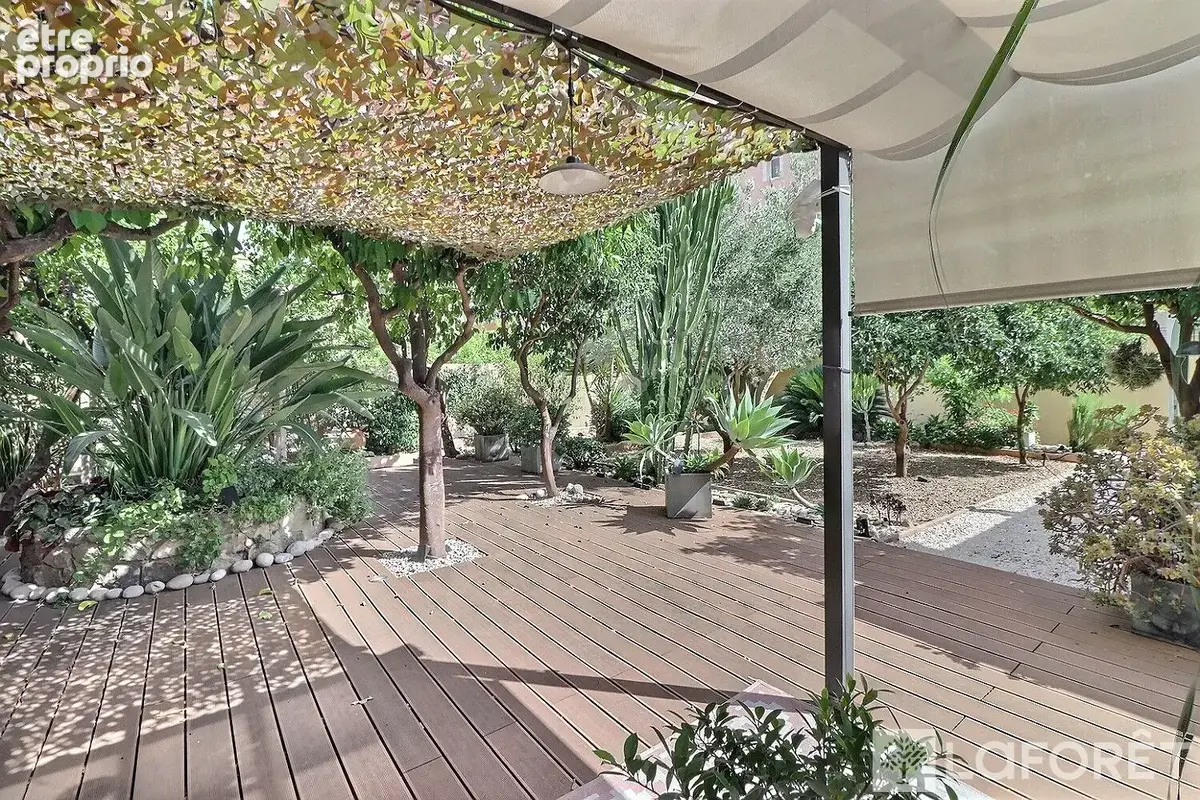 Hyères coeur de ville- Maison de caractère divisée en deux appartements ou à réunir - photo 2