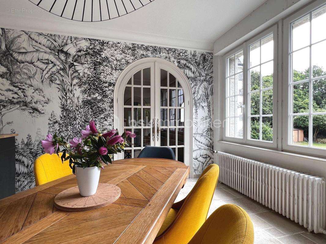 Maison à PLONEVEZ-PORZAY