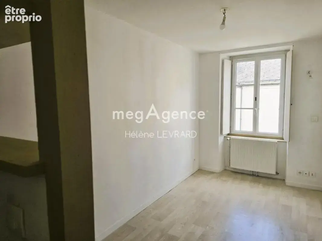 Évron centre-ville : maison 3 chambres avec courette - photo 5