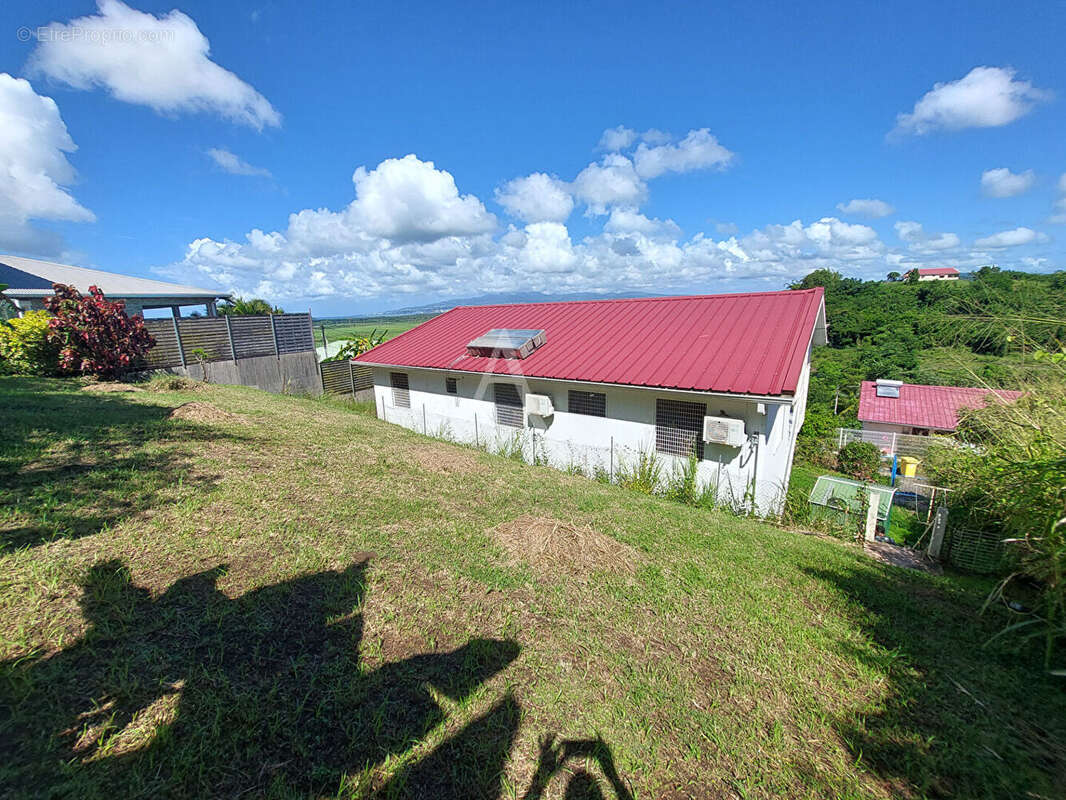 Maison à RIVIERE-SALEE