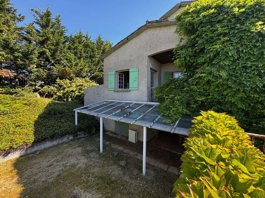 Maison de 222m2 avec terrain de 5712m2 - photo 3