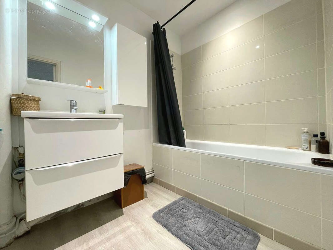 Appartement à ROMAINVILLE