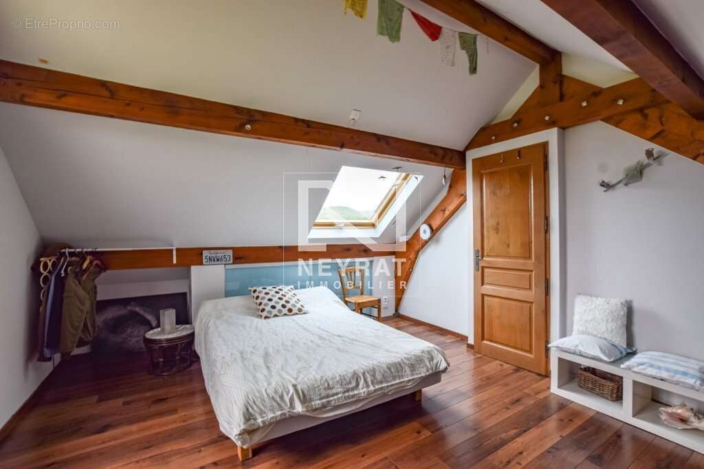 Maison à SAINT-MARTIN-SOUS-MONTAIGU