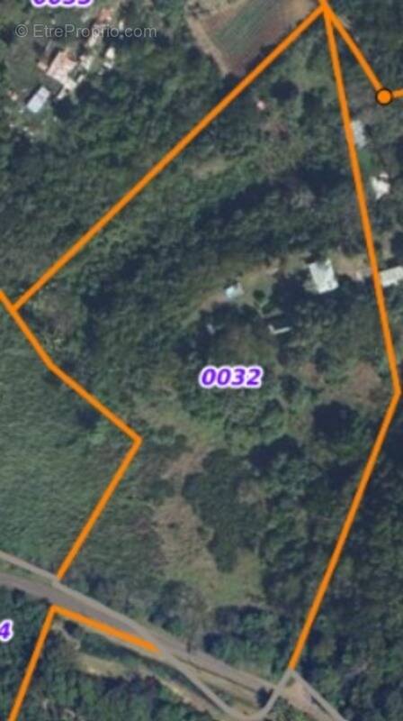 Terrain à PETIT-CANAL