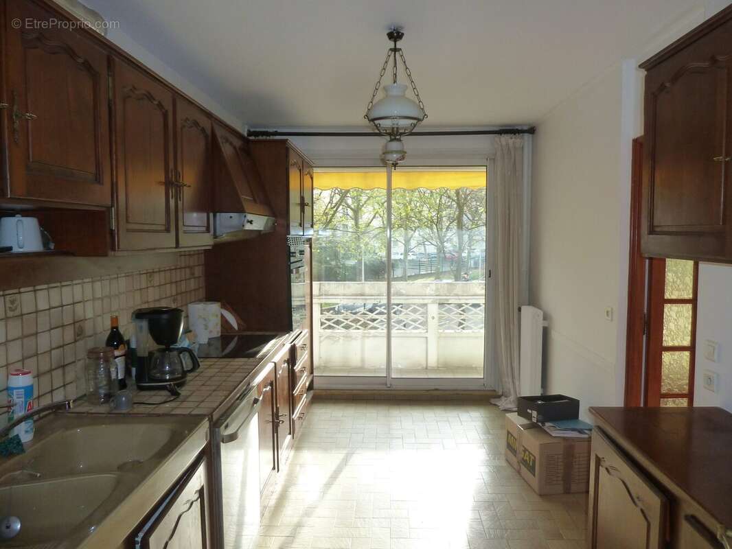 Appartement à LYON-8E