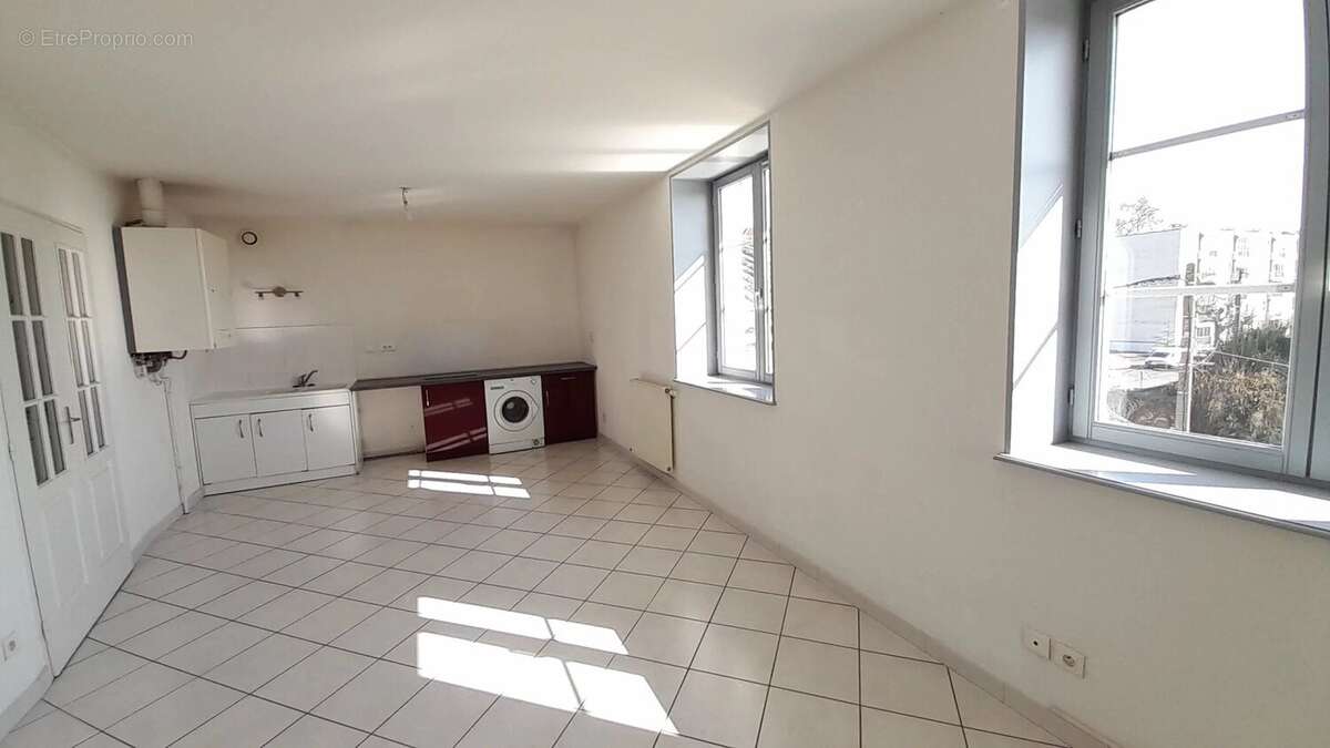 Appartement à THOISSEY