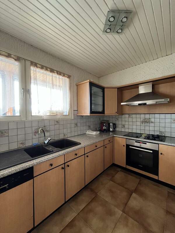 Maison à BESSE-ET-SAINT-ANASTAISE