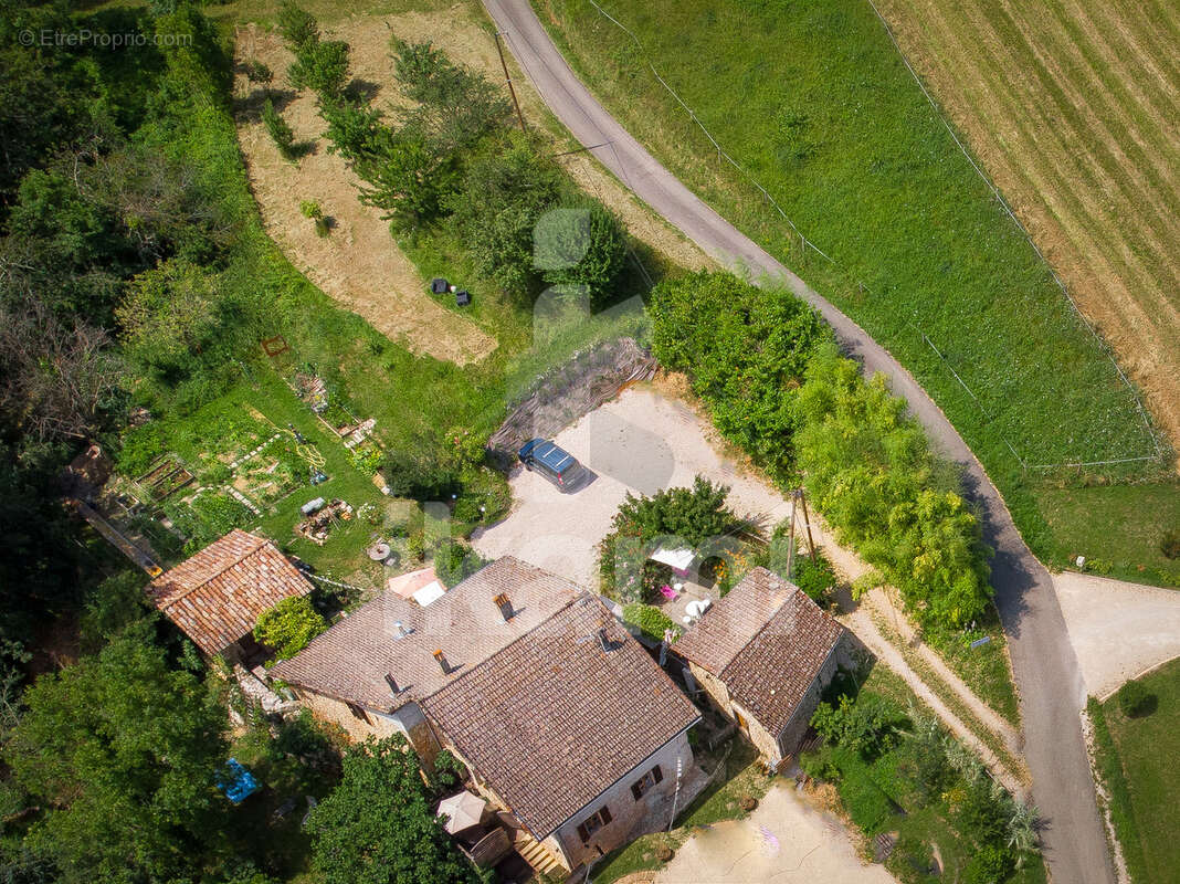 Maison à ROCHECHINARD