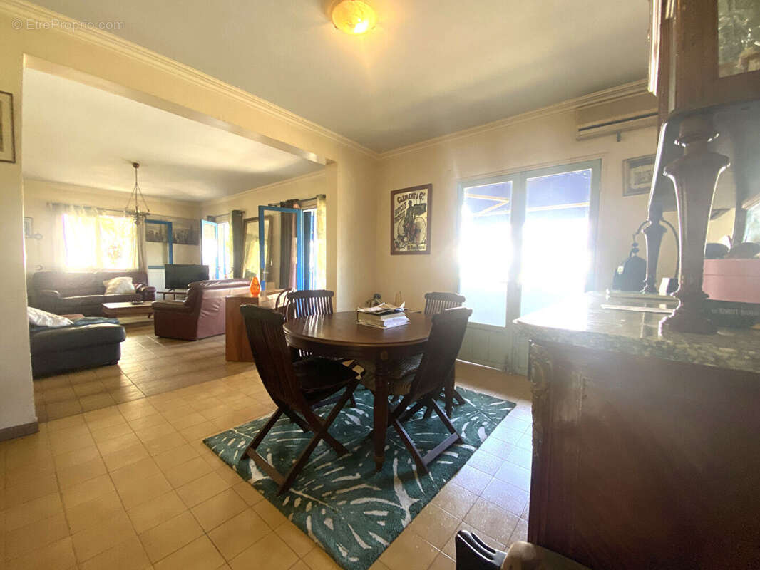 Maison à SAINT-DENIS