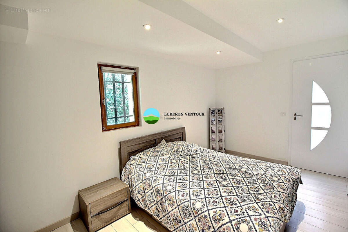 Maison de plain-pied 127 m² ? Jardin arboré, grand garage et environnement privilégié - photo 8