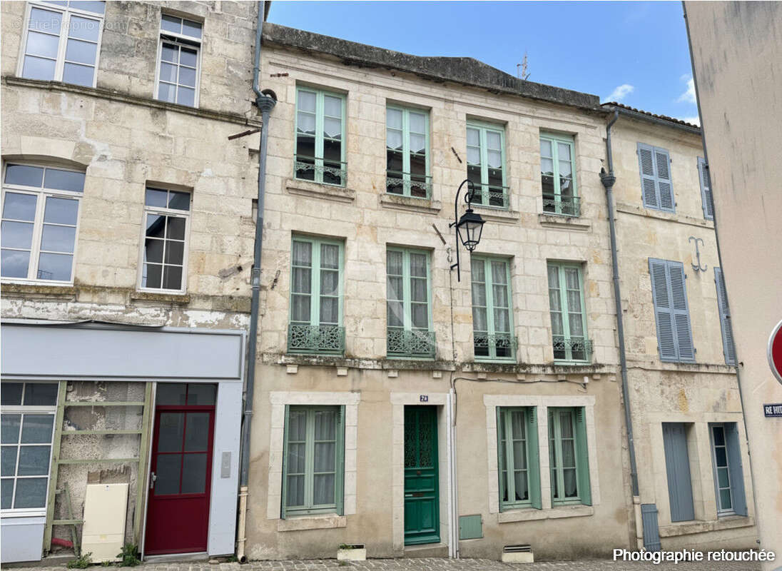 Maison à FONTENAY-LE-COMTE