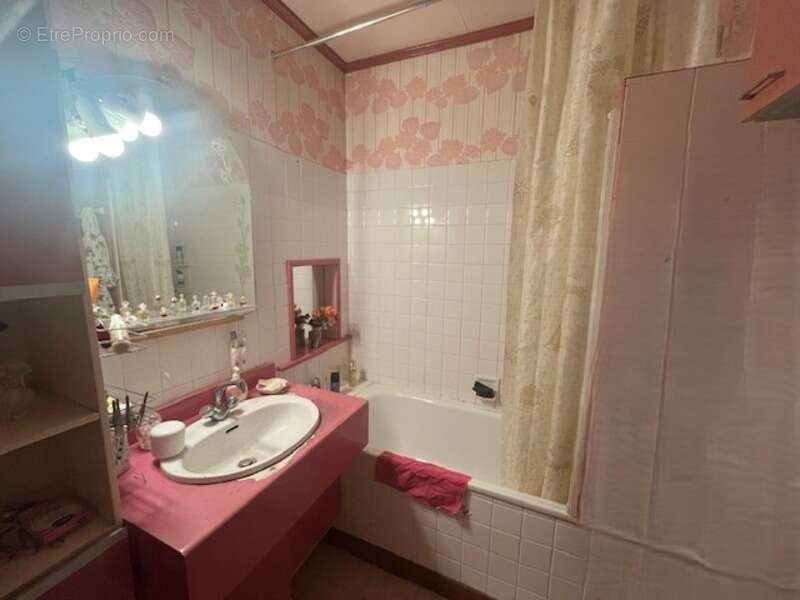 Maison à DECAZEVILLE