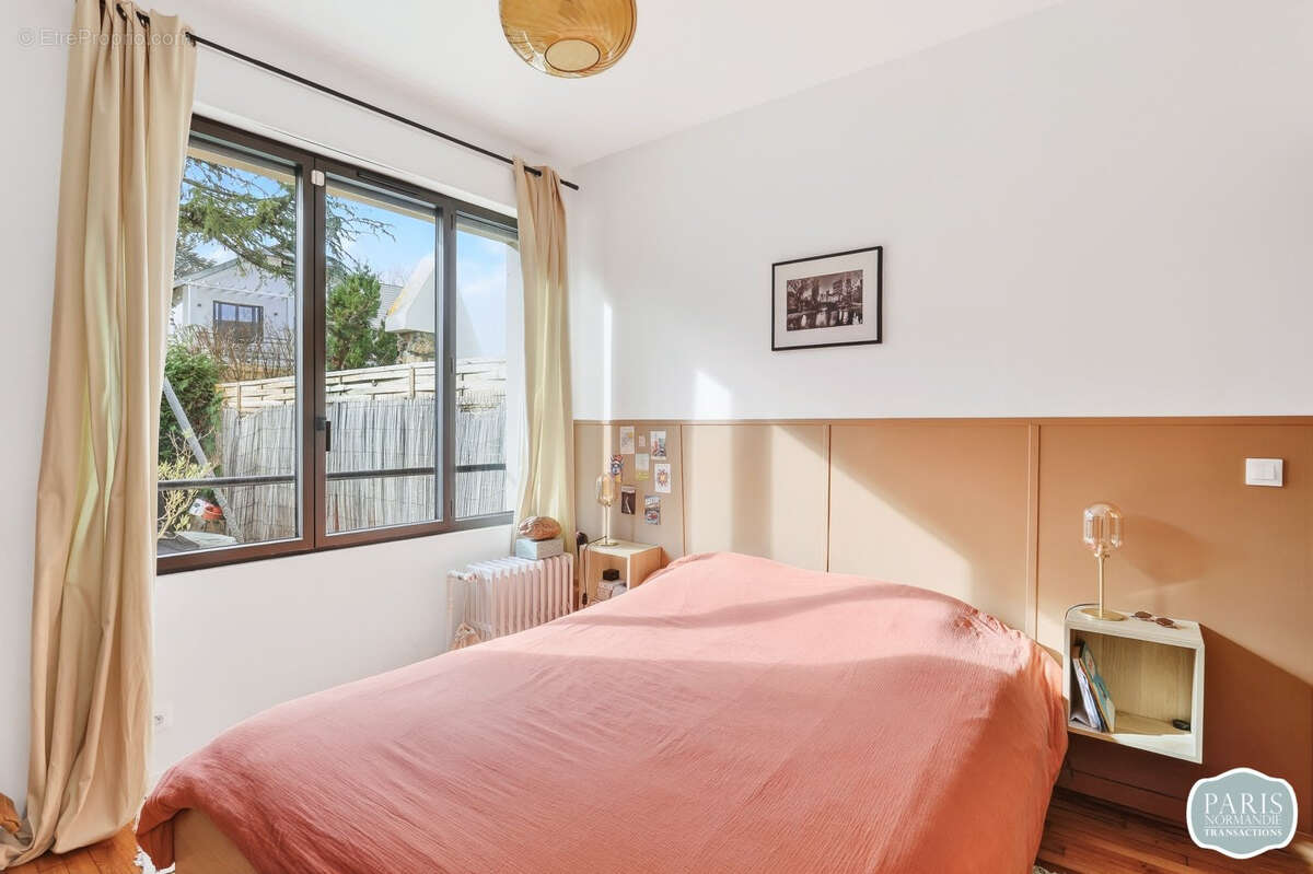 Maison à LOUVECIENNES