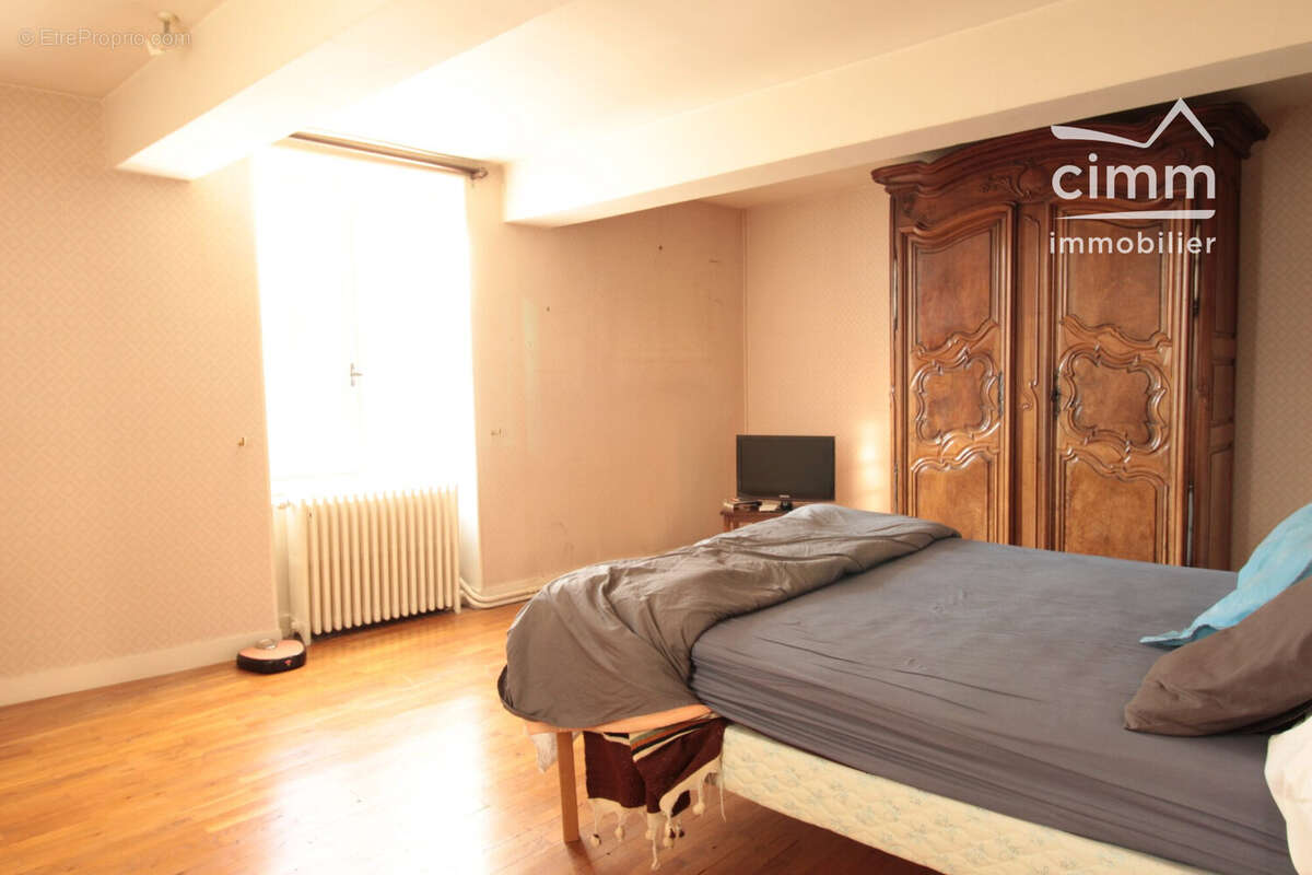 Maison à BEAUREPAIRE